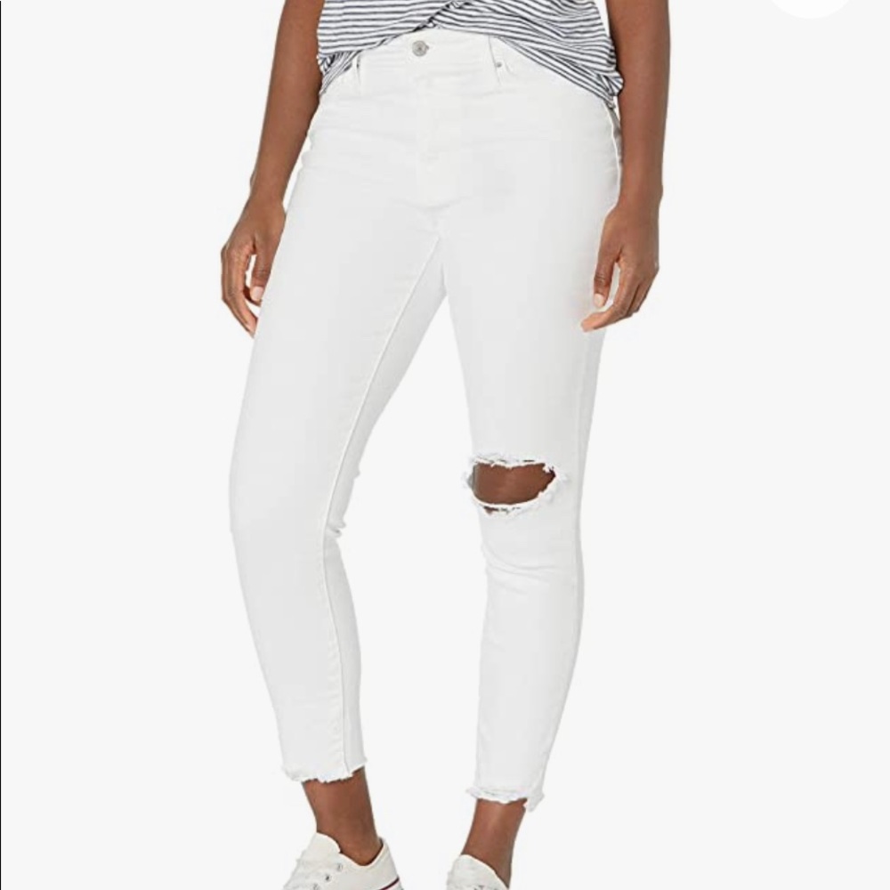 Levi’s 721 high-rise destructed ankle jean, sz 28